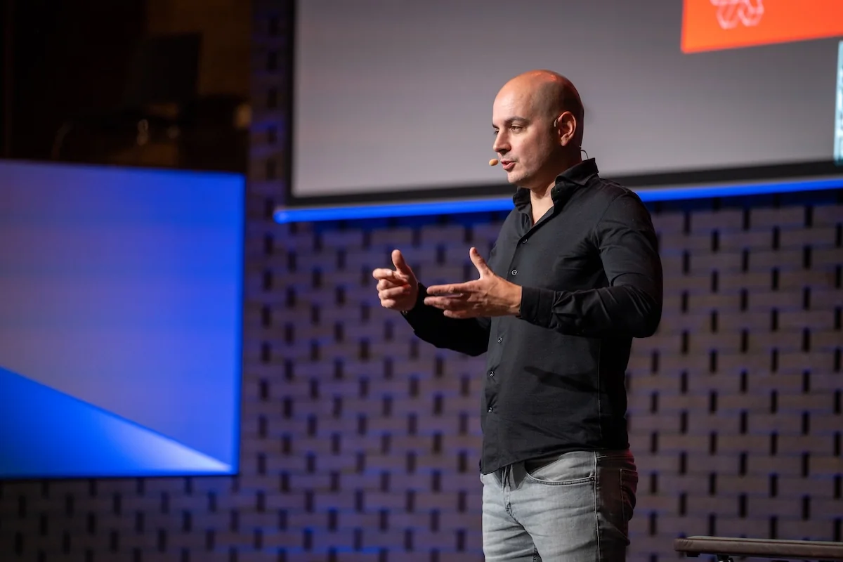 Dave tijdens een interactieve keynote